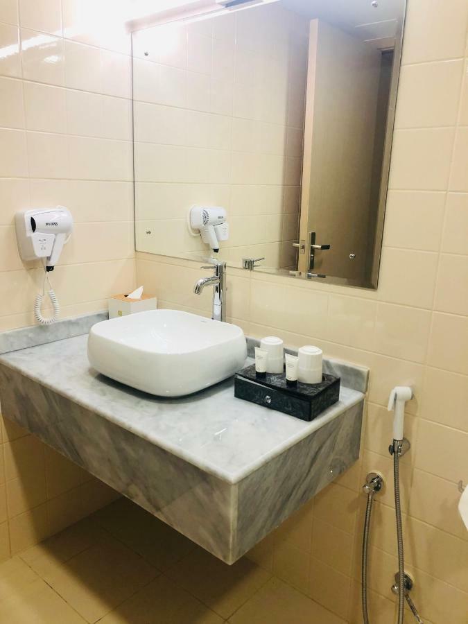 Season Inn Hotel Barka Luaran gambar